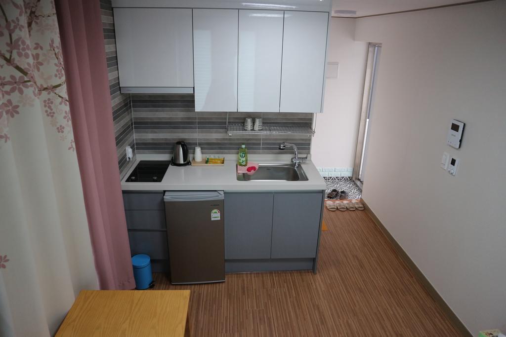 Blue Island Guesthouse Seogwipo Zewnętrze zdjęcie