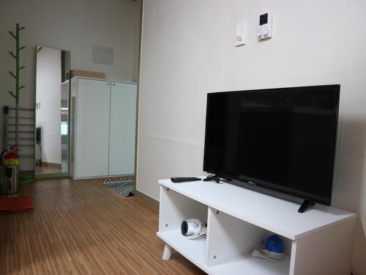 Blue Island Guesthouse Seogwipo Zewnętrze zdjęcie
